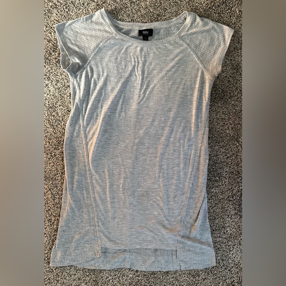 Mossimo Supply Co. Light Gray Tee - Picture 2 of 5